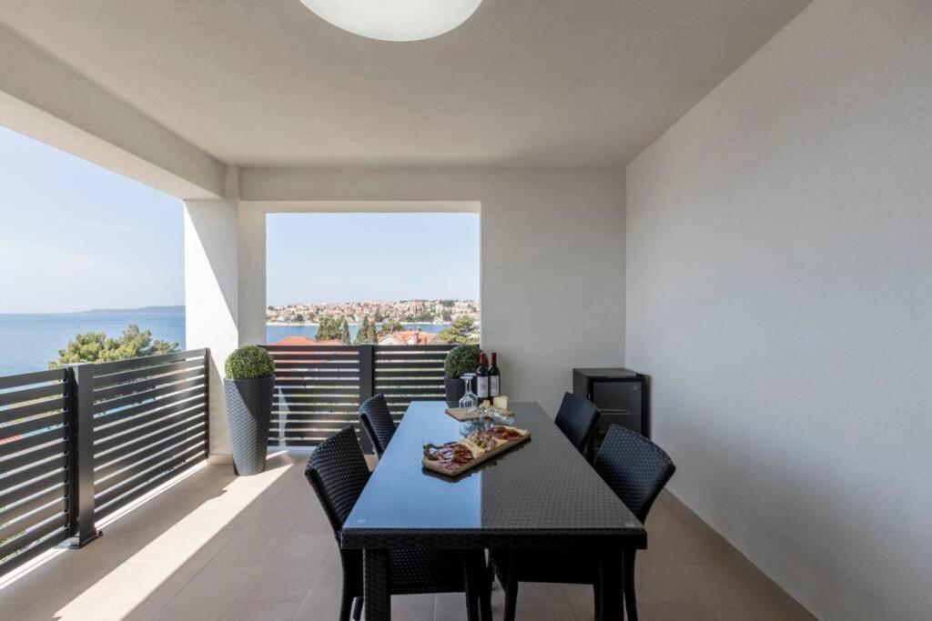Apartment By Joe Trogir Exterior foto