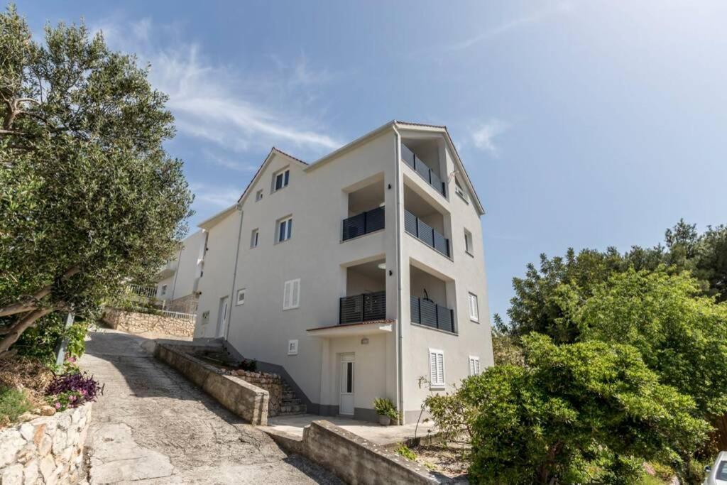 Apartment By Joe Trogir Exterior foto
