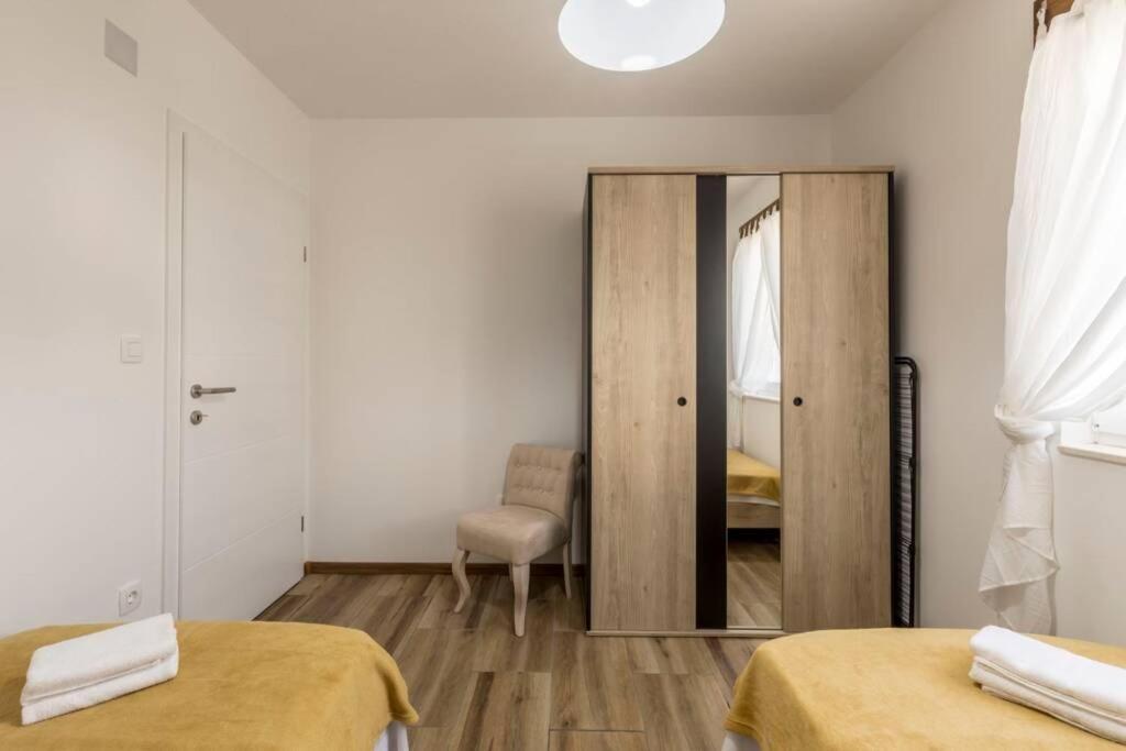 Apartment By Joe Trogir Exterior foto